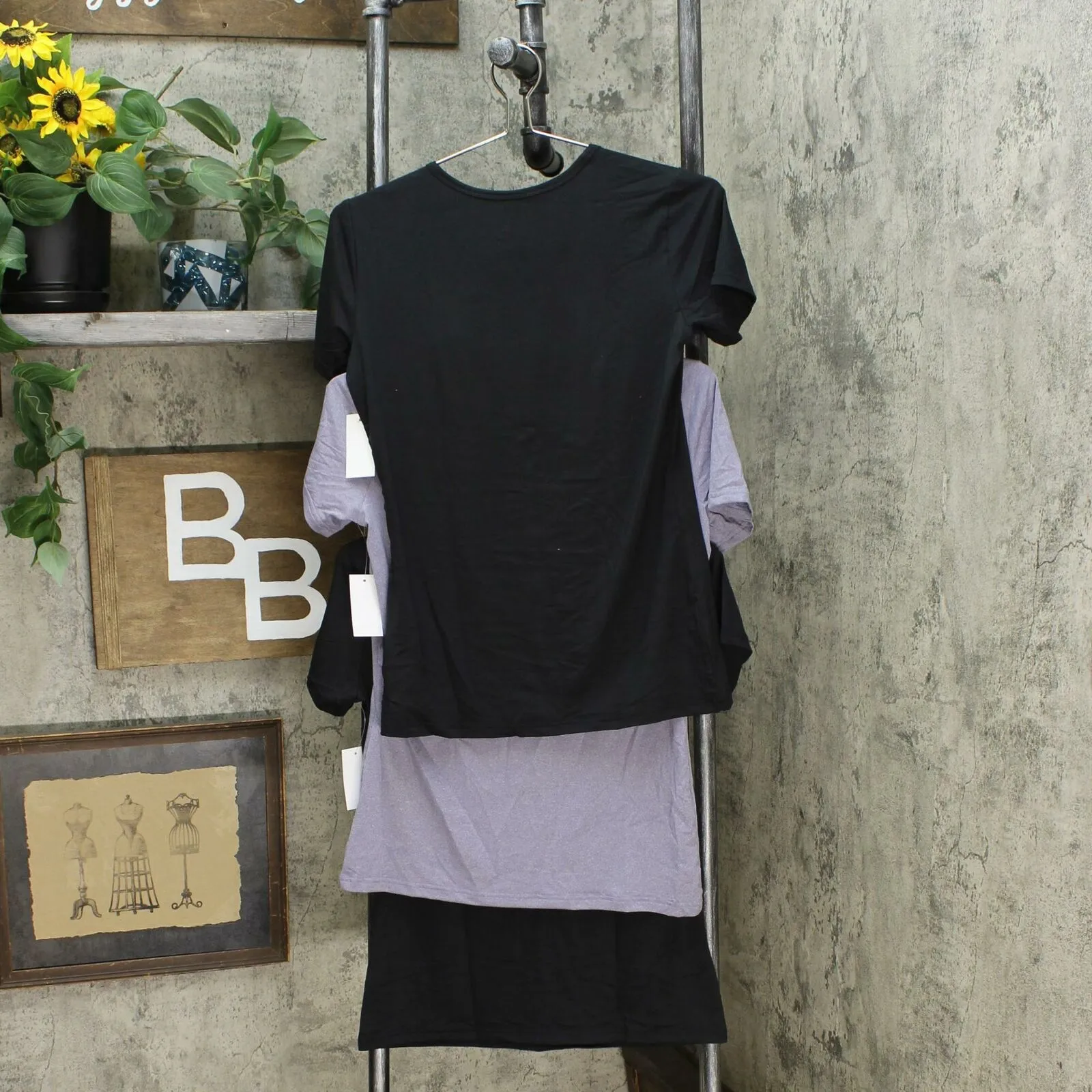32 Degrees Cool Women's 3 Pack Short Sleeve Scoop Neck T-Shirts