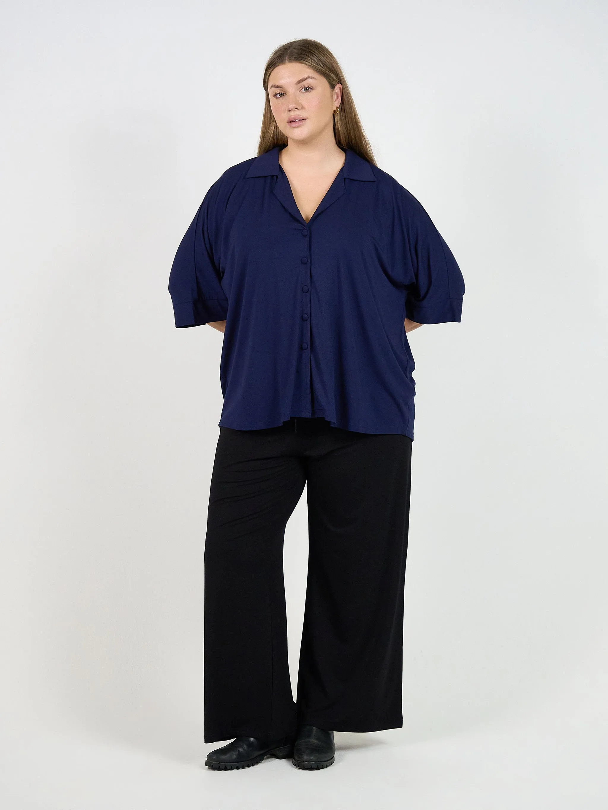 Alanis 3/4 Sleeve Collared Shirt - Navy