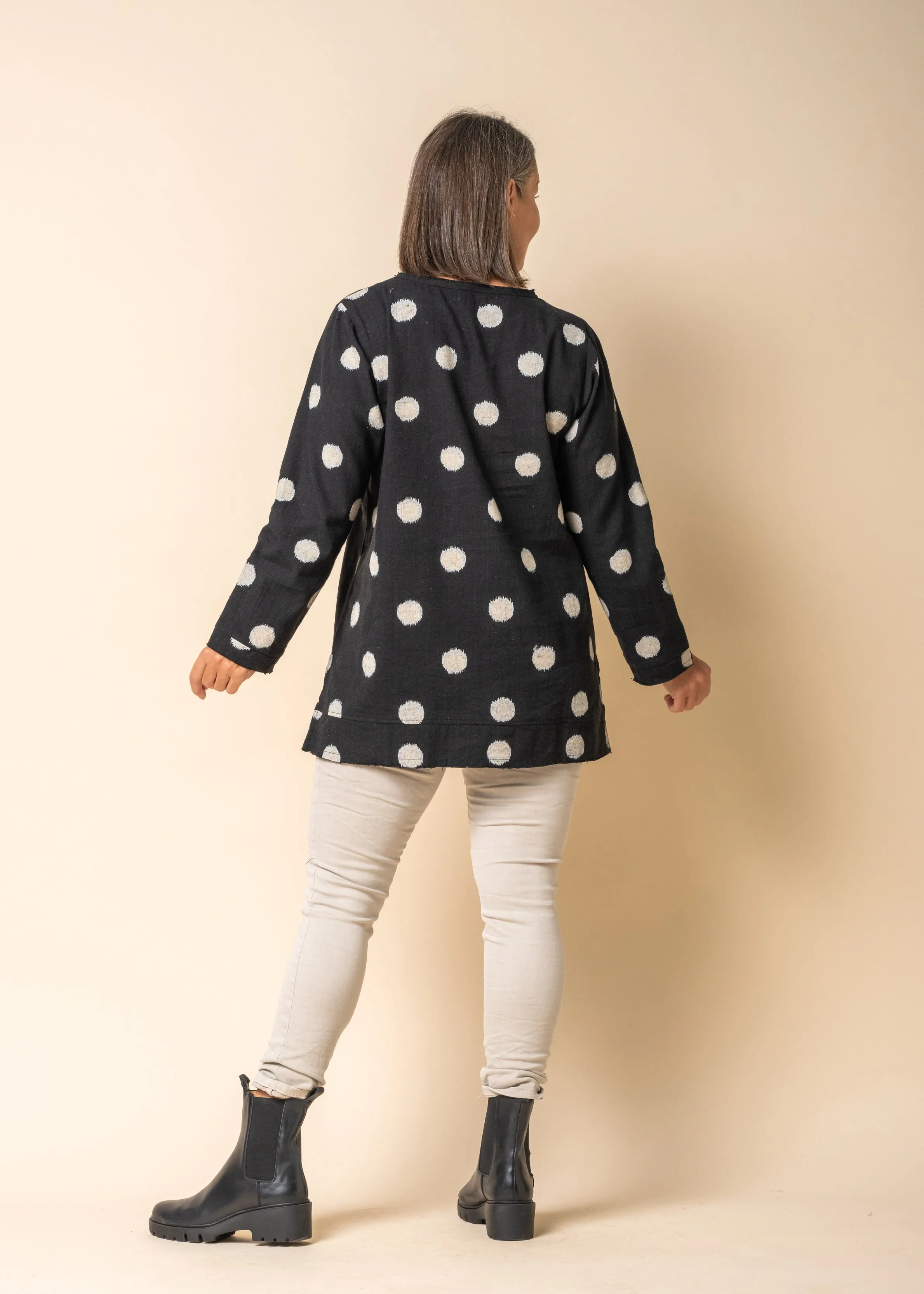 Charity Linen Blend  Top in Onyx