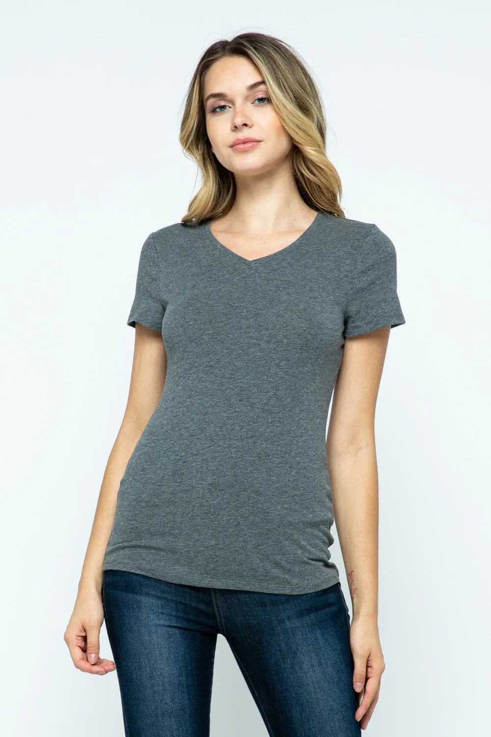 Cielo V neck Essential T Shirt