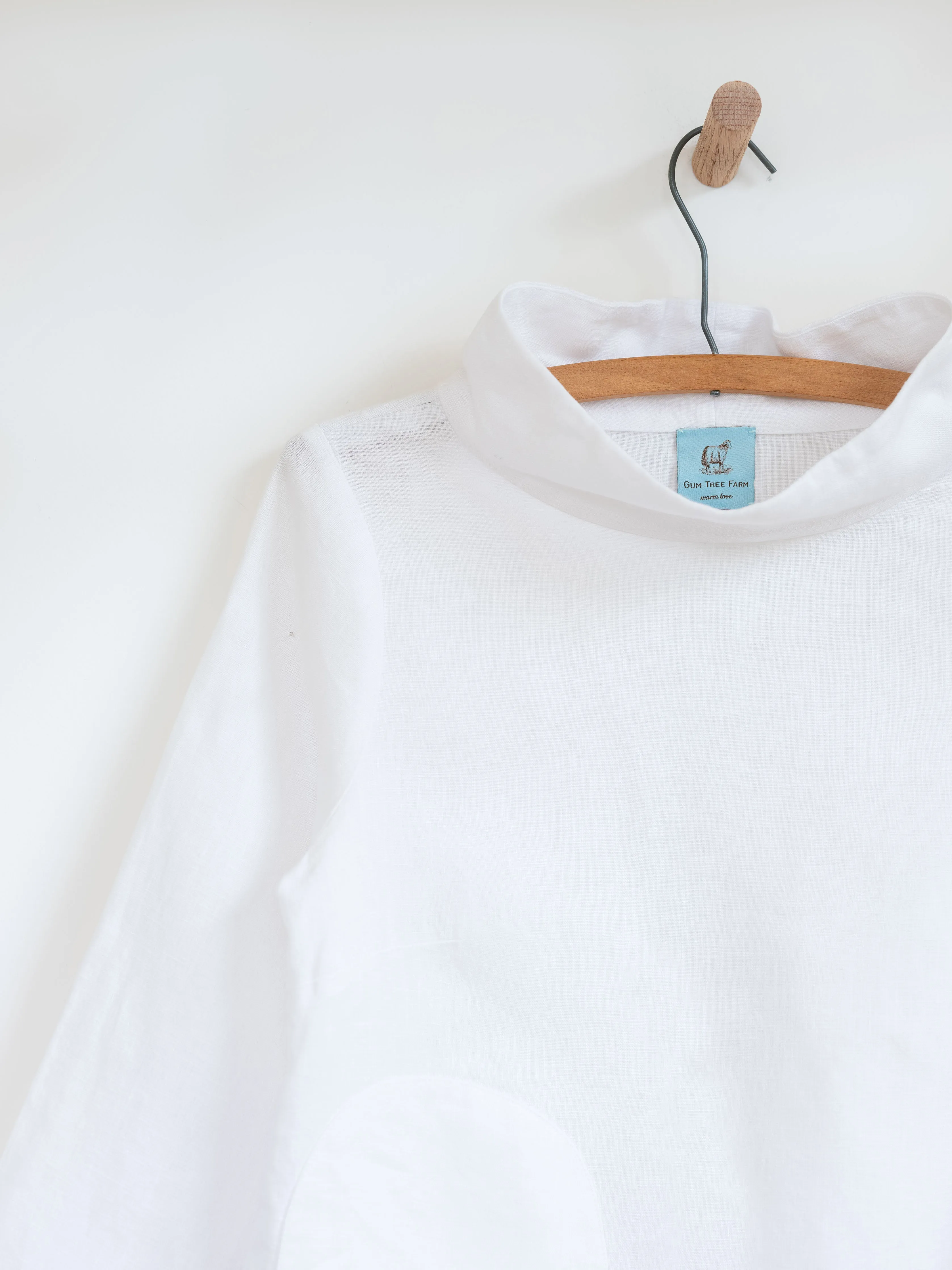 Circle Shirt in Linen