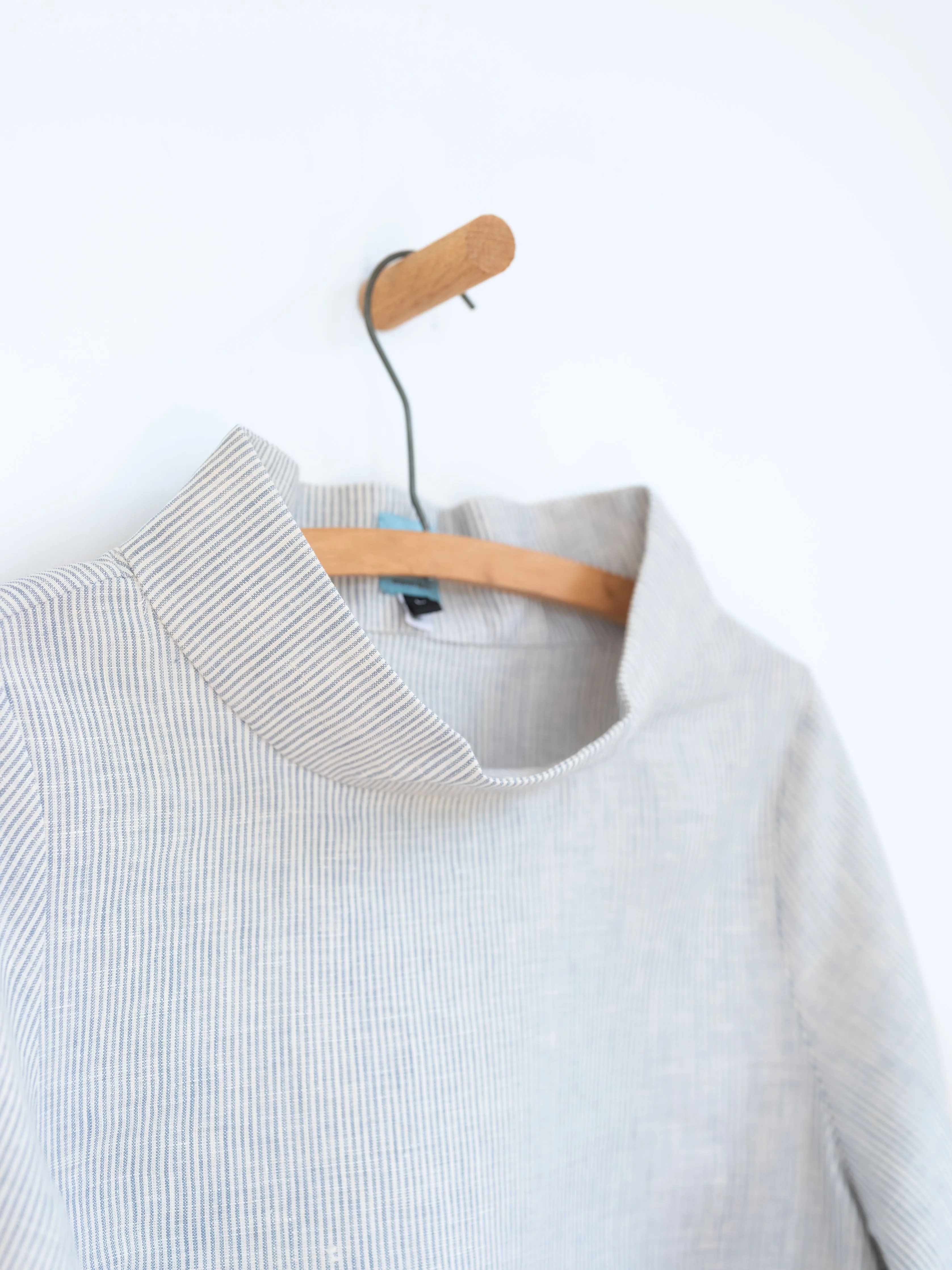 Circle Shirt in Linen