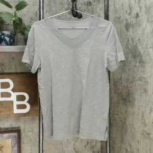 DG2 by Diane Gilman Women's Short Sleeve Mesh V Neck T-Shirt Gray Medium DG2 by Diane Gilman Women's Short Sleeve Mesh V Neck T-Shirt Gray Medium