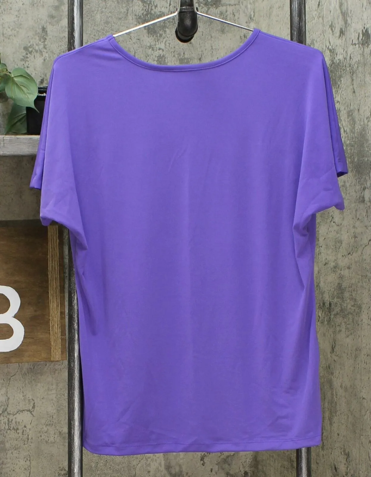 IMAN Women's 2 Pack City Chic T-Shirts With Necklace