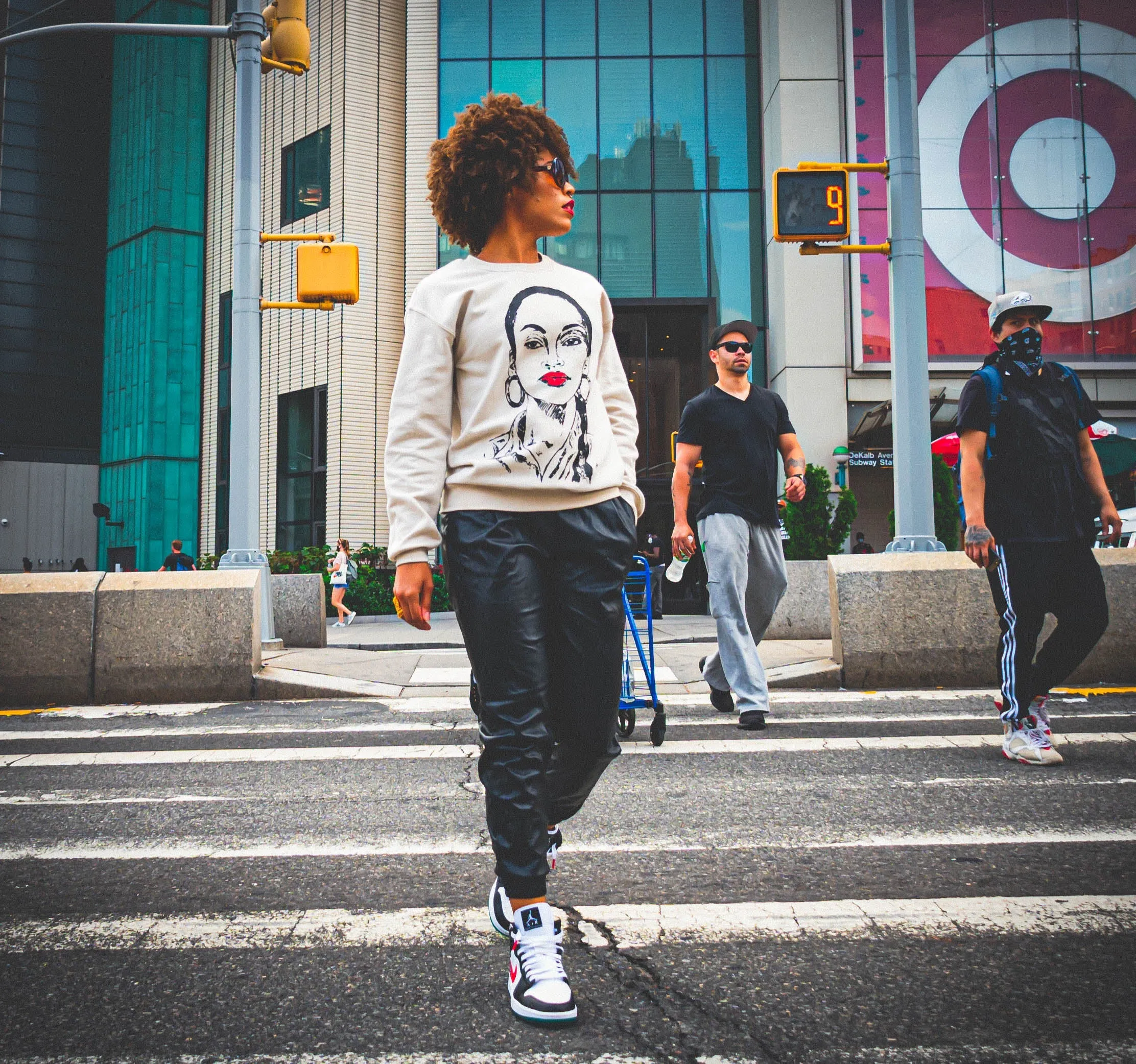 LEGEND Crewneck