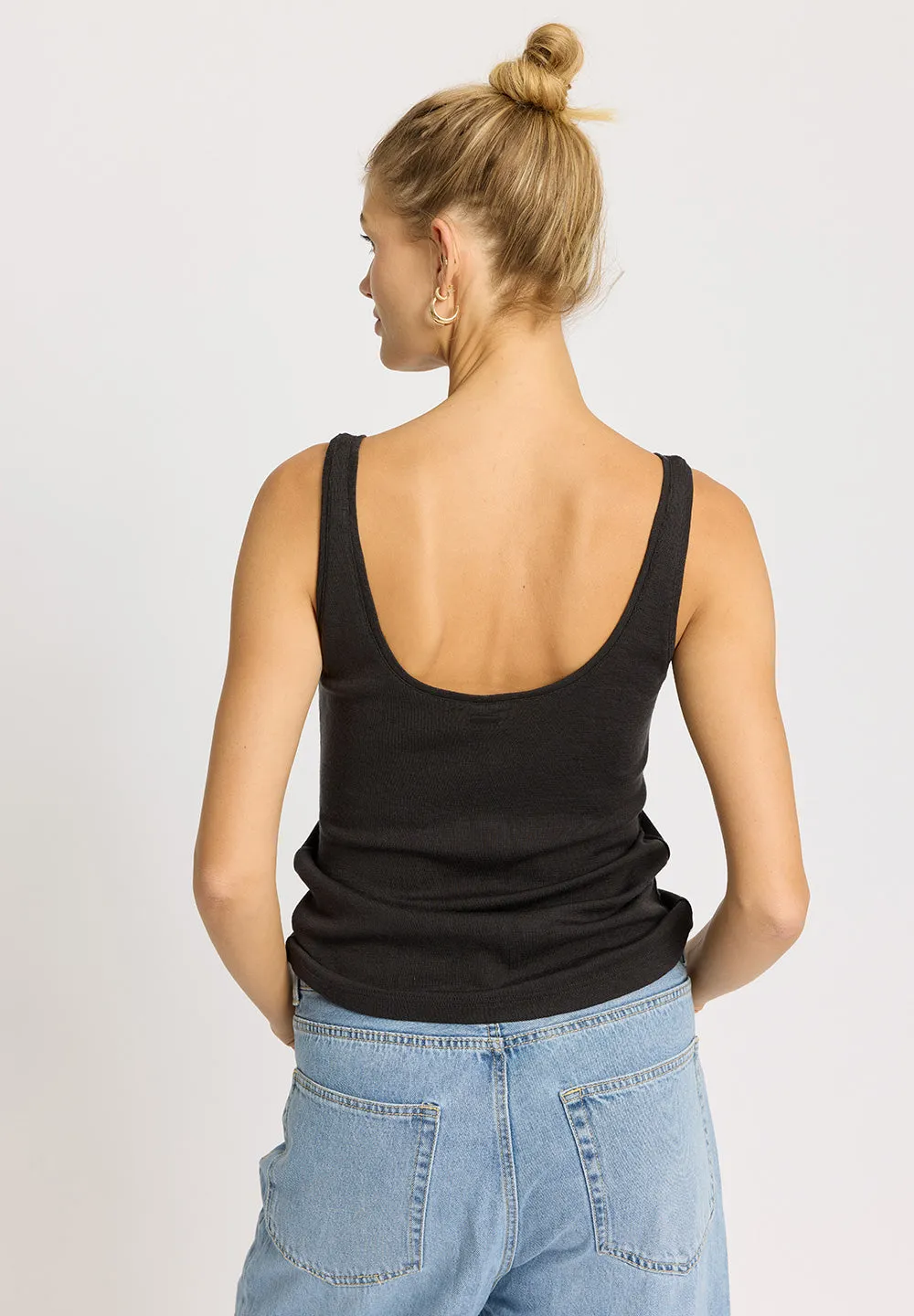 Maya wool essential top - almost black