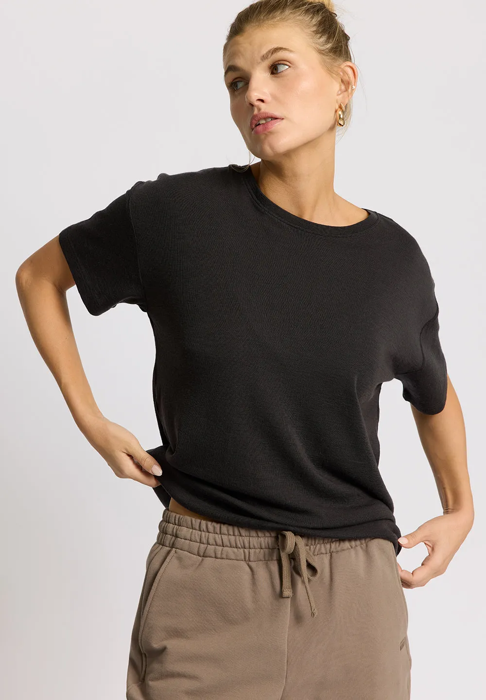 Mirja wool wide tee - almost black