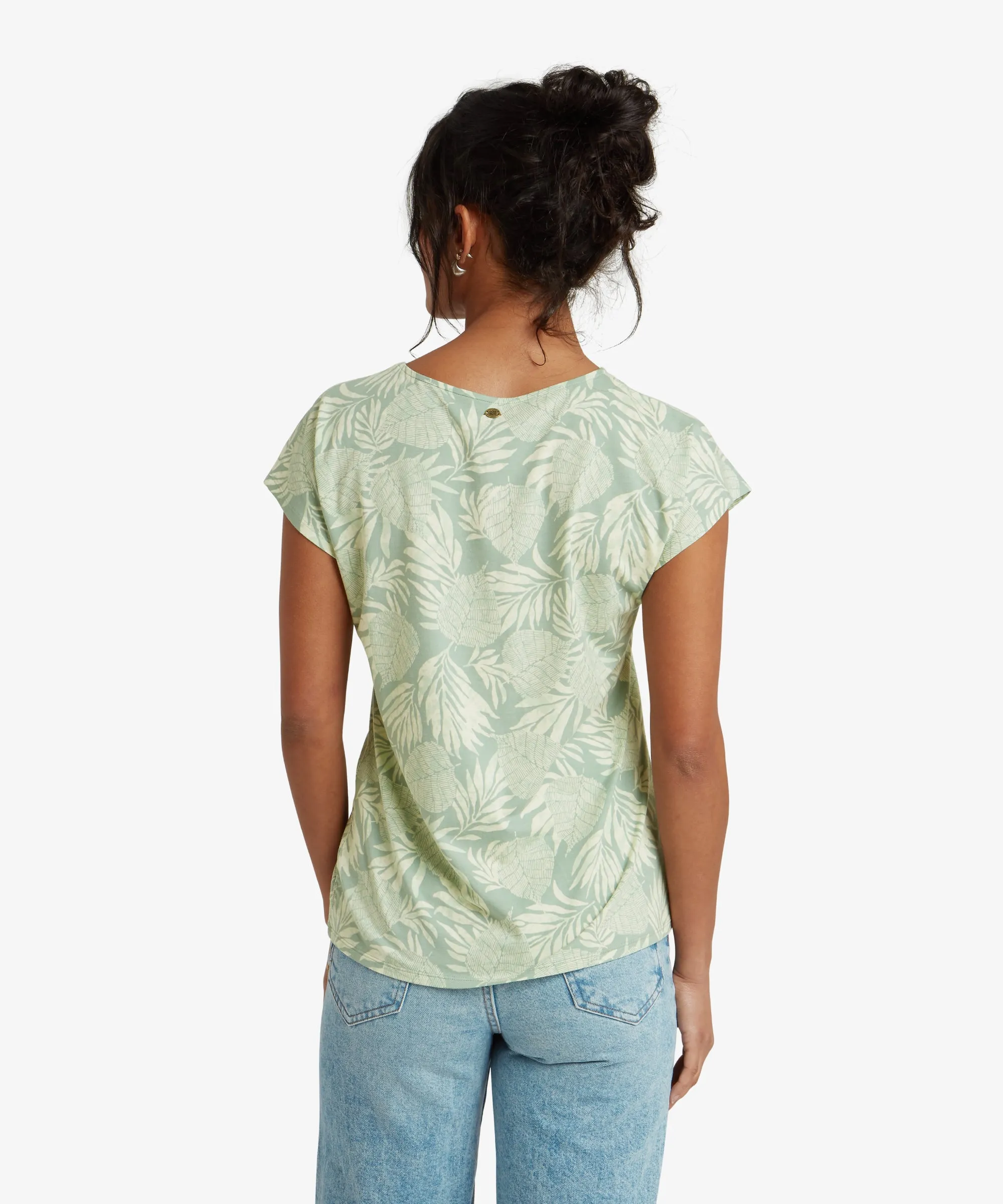Neha T-Shirt - Celery Bhodi Leaf