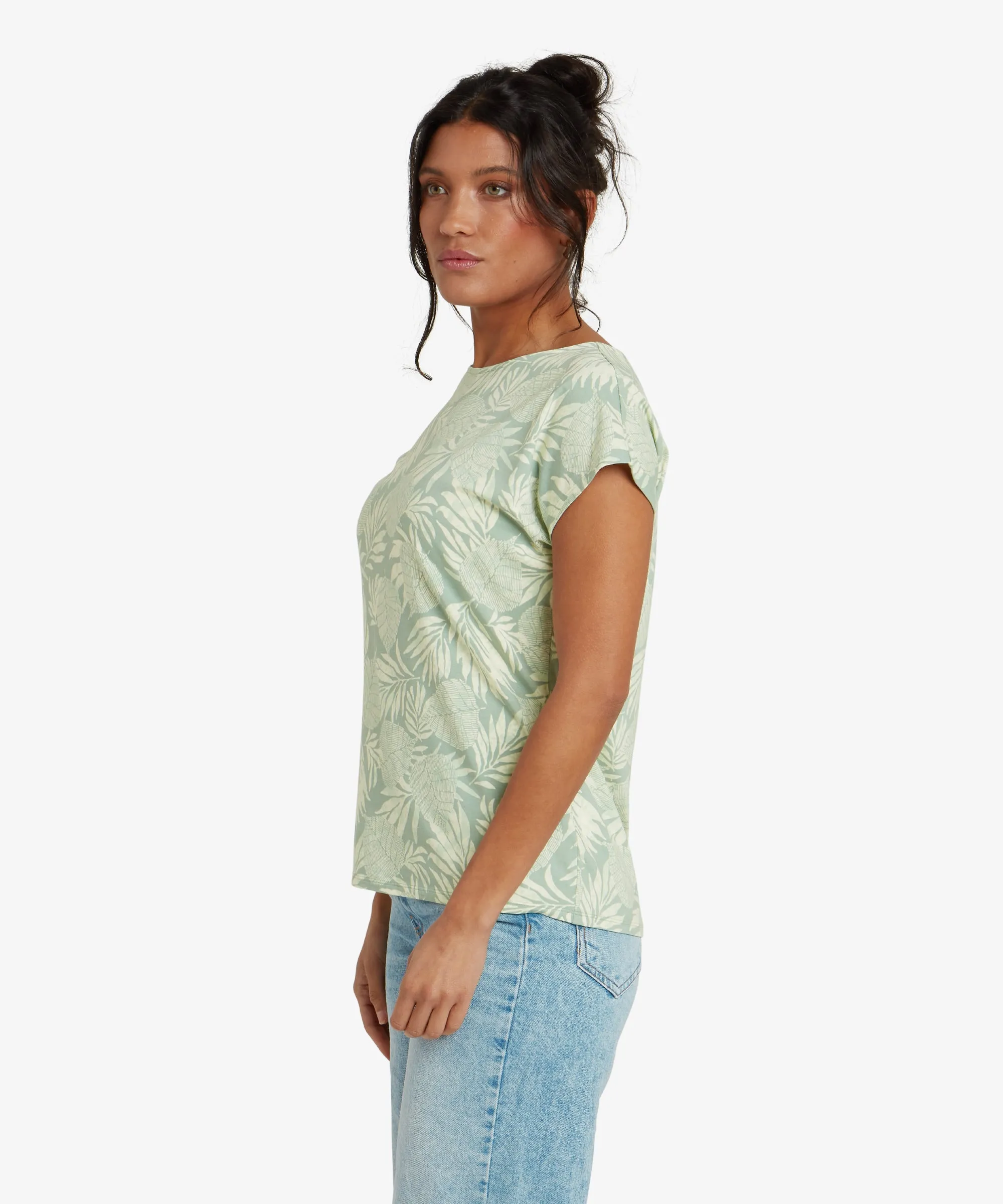 Neha T-Shirt - Celery Bhodi Leaf