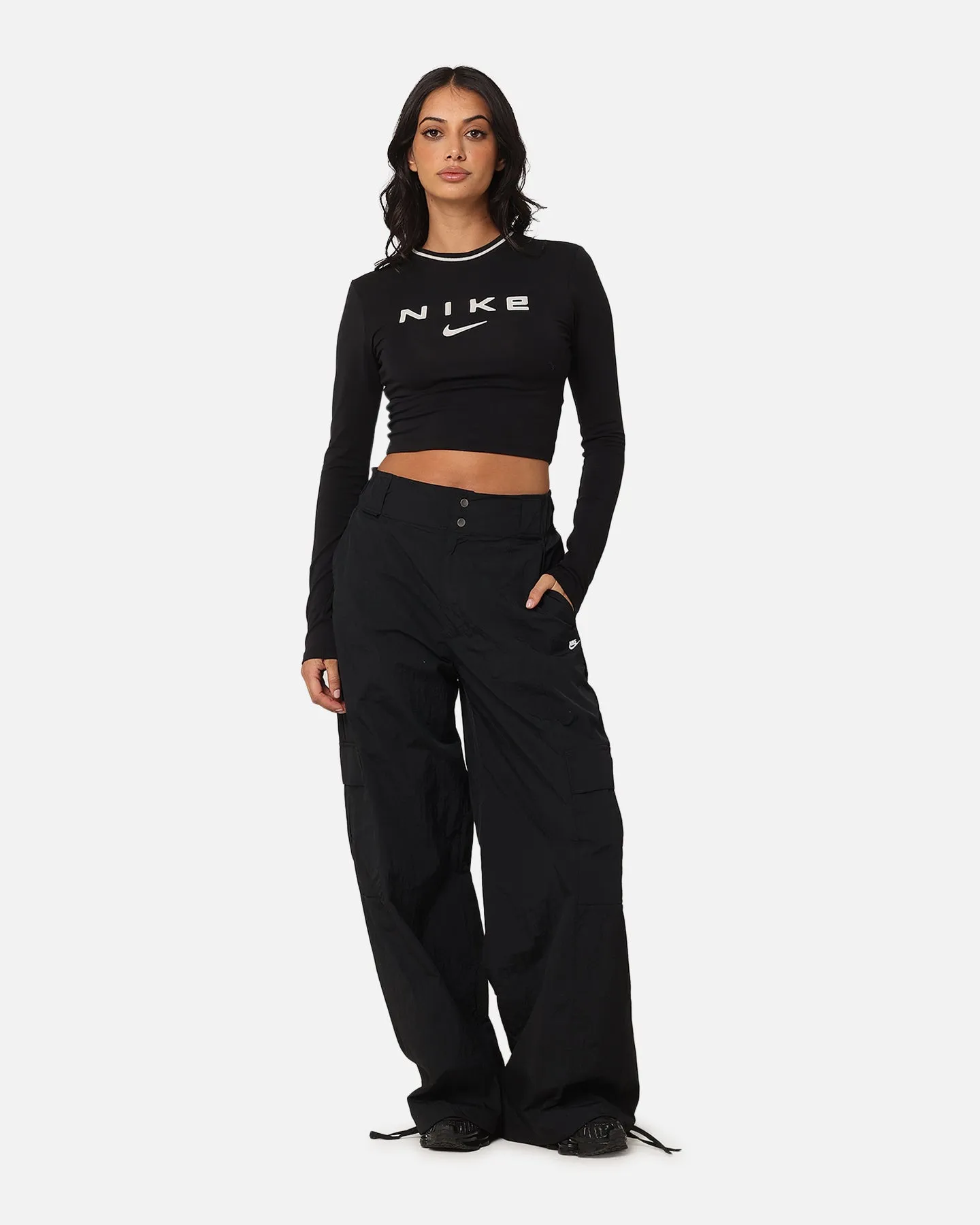 Nike Women's Sportswear Long Sleeve Slim Cropped T-Shirt Black