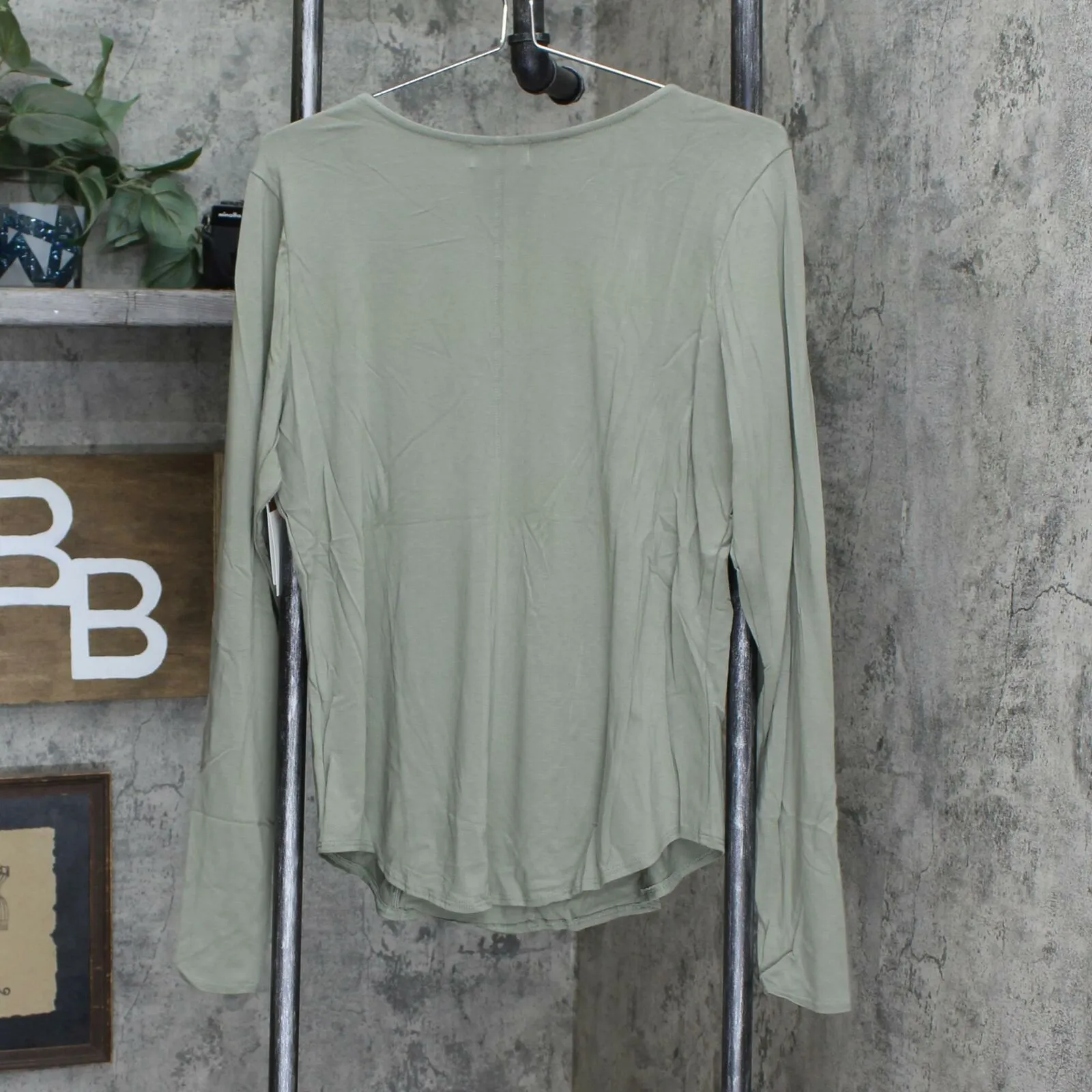 Open Edit Women's Plus Size Scoop Neck Layering T-Shirt