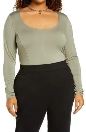 Open Edit Women's Plus Size Scoop Neck Layering T-Shirt