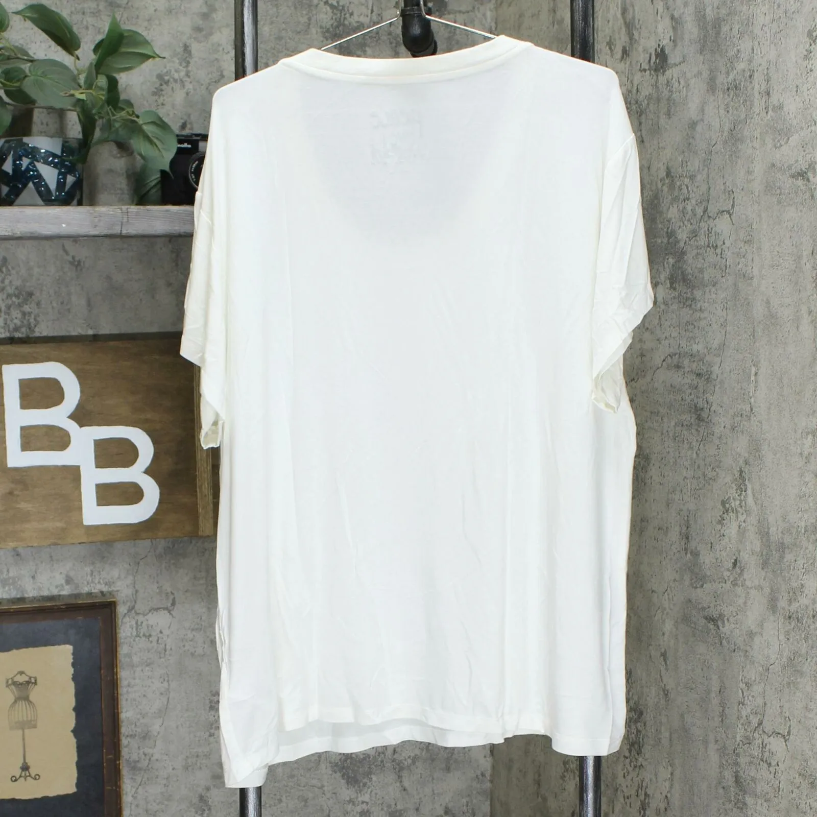 Peace Love World U-Neck Short Sleeve Mia T-Shirt Pristine Ivory XL
