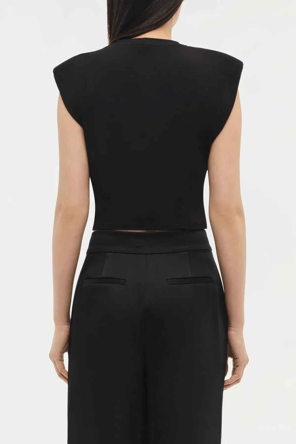 Signature Estelle Top in Black