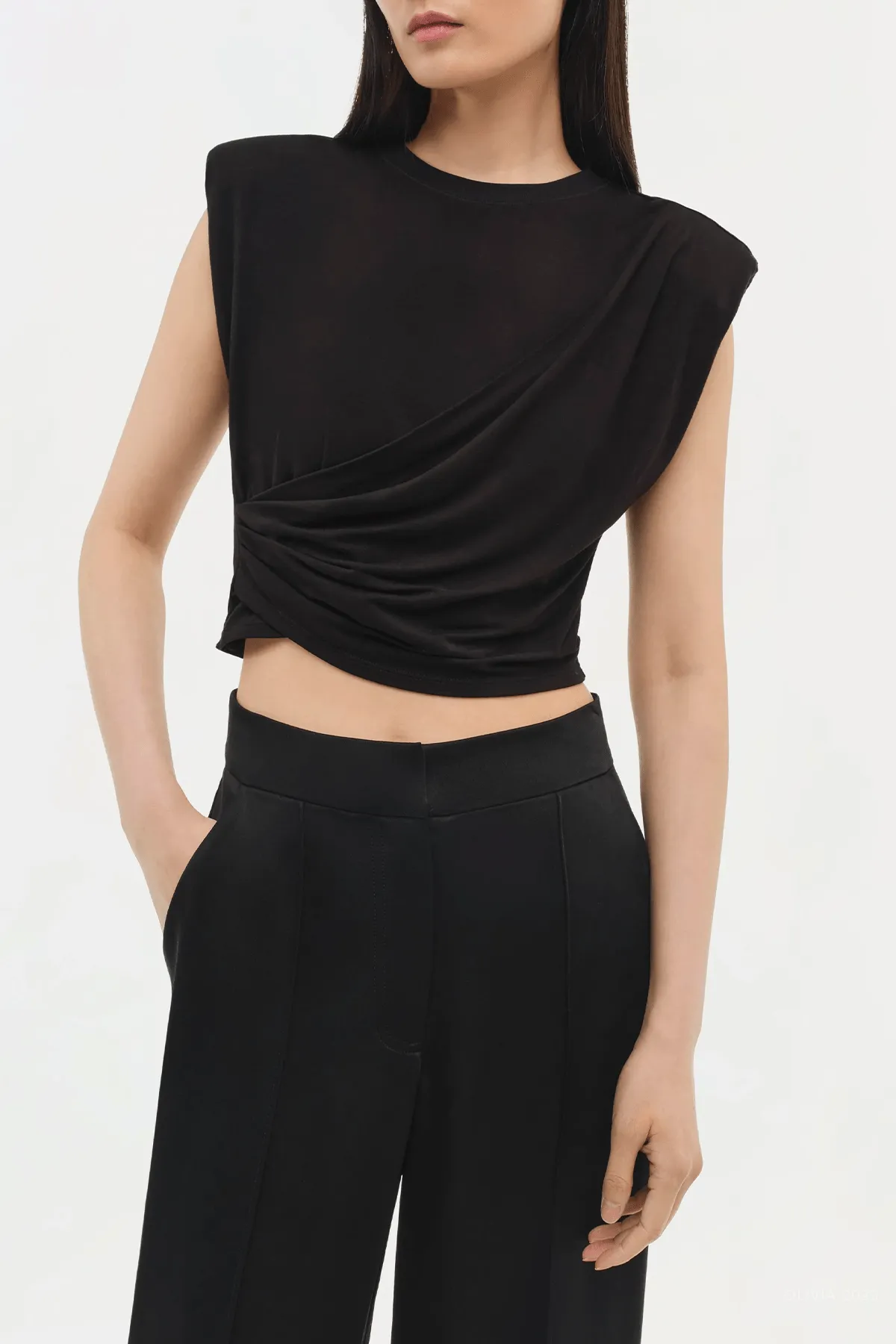 Signature Estelle Top in Black