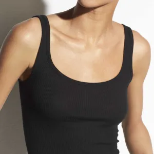 Vince. - Scoop Neck Tank in Black