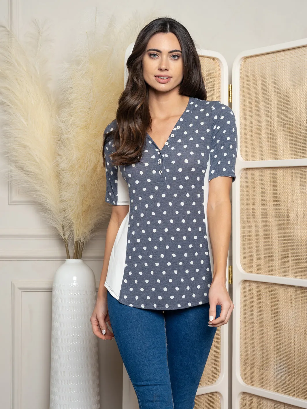 WOMEN'S SHORT SLEEVE V-NECK POLKA DOT TOP