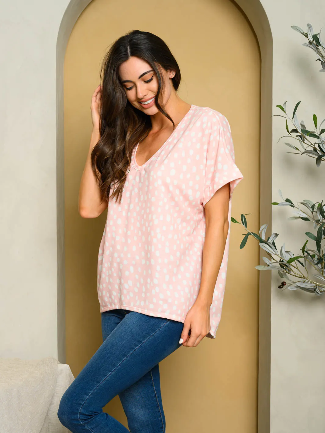 WOMEN'S SHORT SLEEVE V-NECK POLKA DOTS TOP