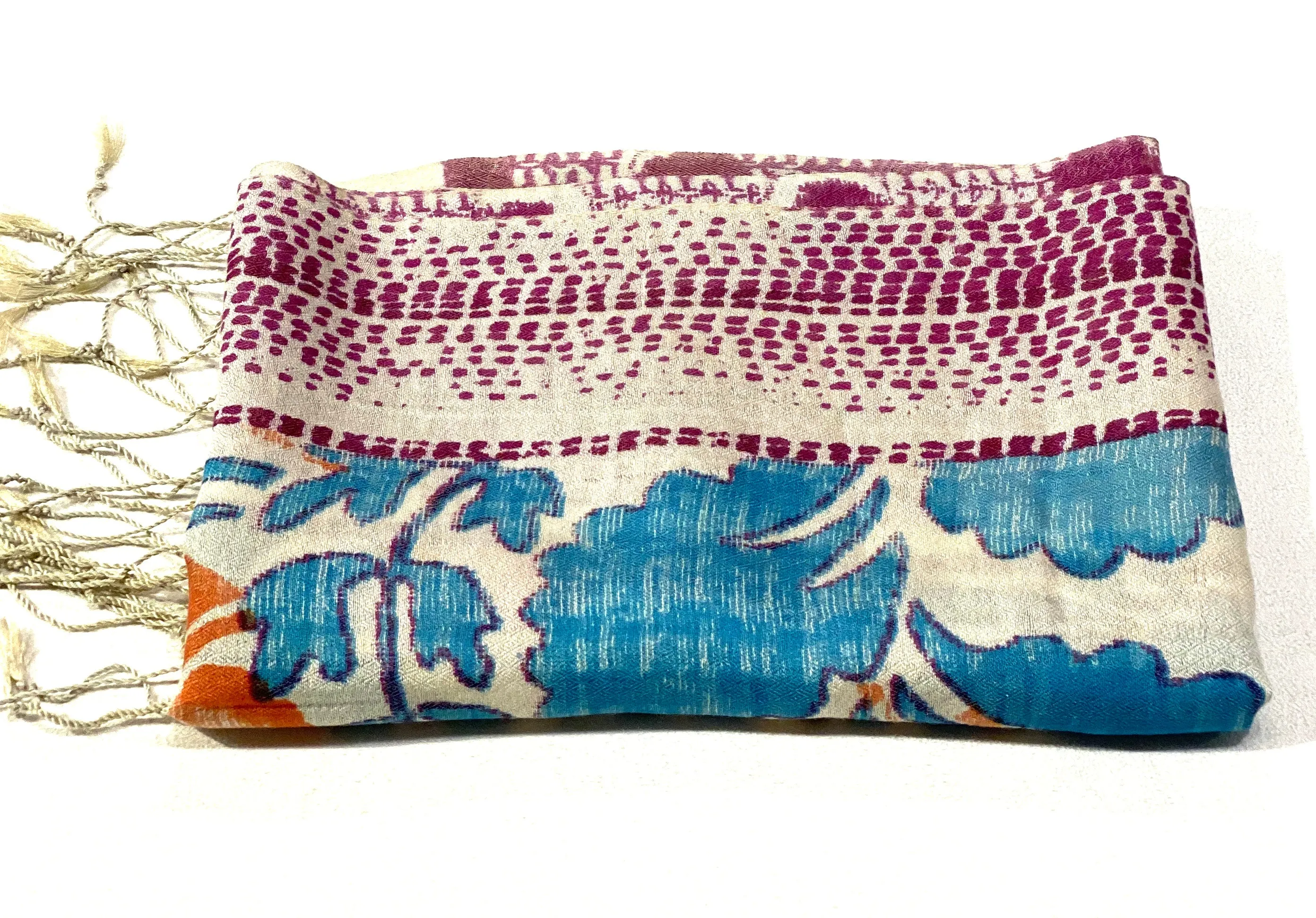 WOVEN SILK PRINTED SCARF